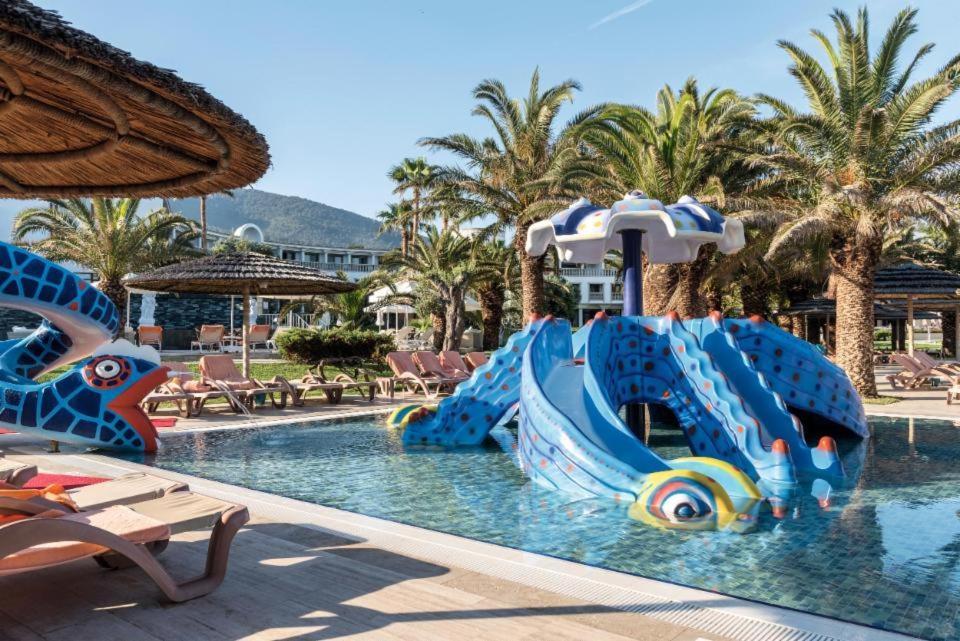 אתר נופש Samara Bodrum Ultra 5*